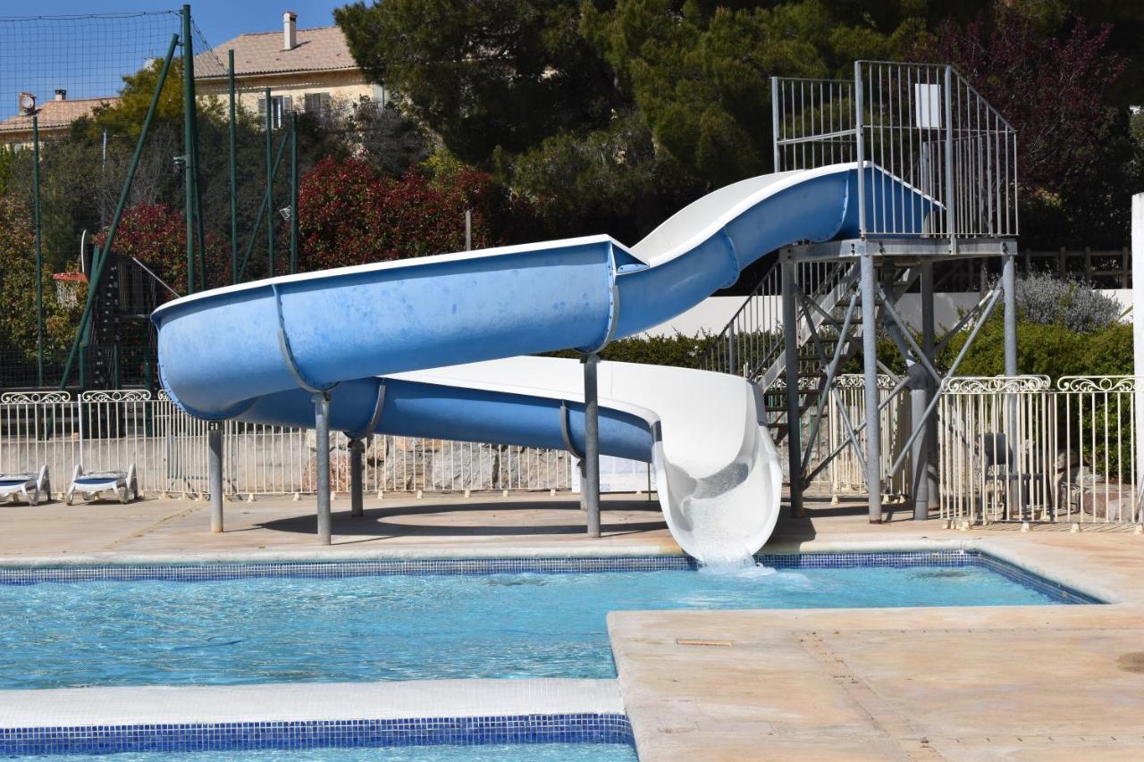 Appartement de charme climatisé avec piscine à la plage pour 4 personnes La Londe-les-Maures Extérieur photo